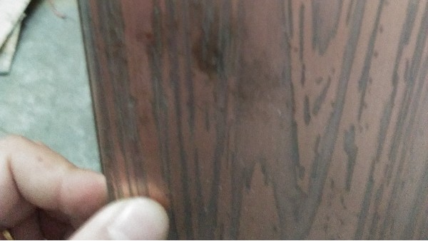 為什么剛安裝不久的彩色不銹鋼門(mén)會(huì)褪色？這就是原因！